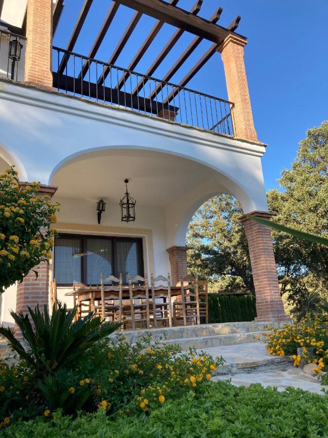 Encinas Villa